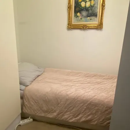 Central Cozy Accommodation, Single Room Or Bed In Dormroom Gothenburg Exterior photo